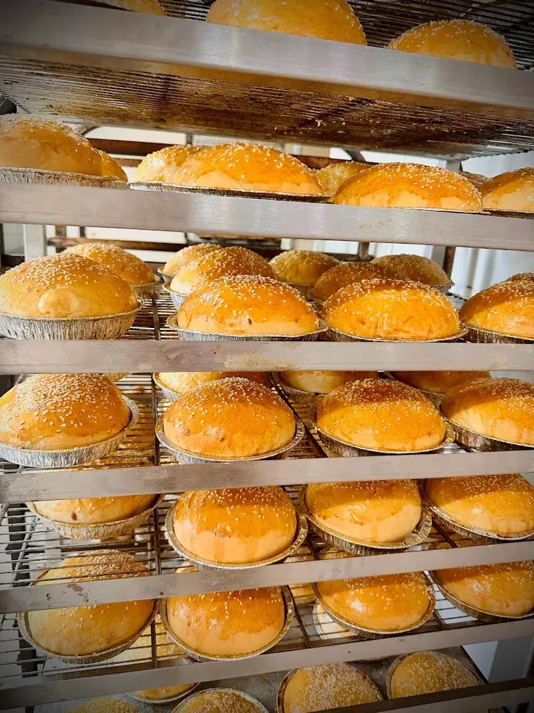 PIZZA BY Maison BÉE_Ménesplet_slider_image_3