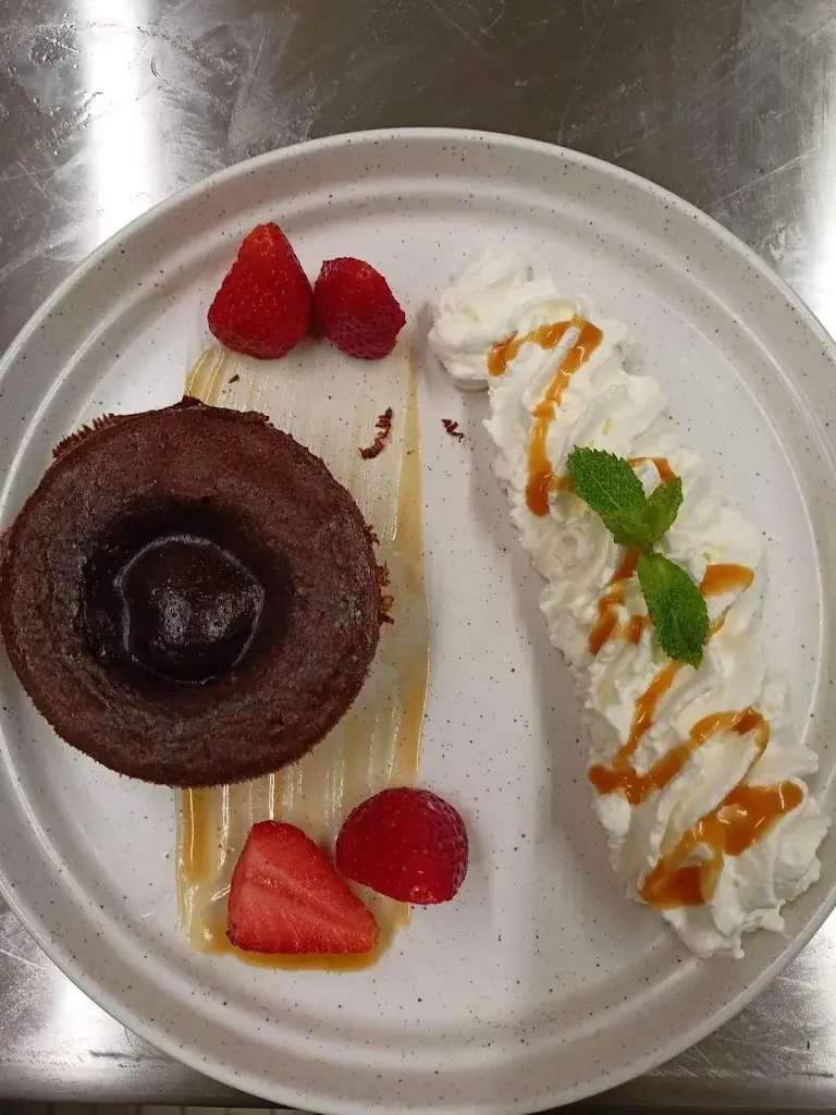 Restaurant aux Délices de la Treille_Montagrier_slider_image_3