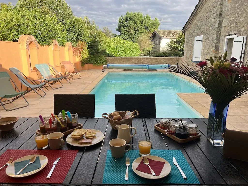 Hằng Nguyễn Thu_Domaine des deux rivières_Meilhan-sur-Garonne_reseña