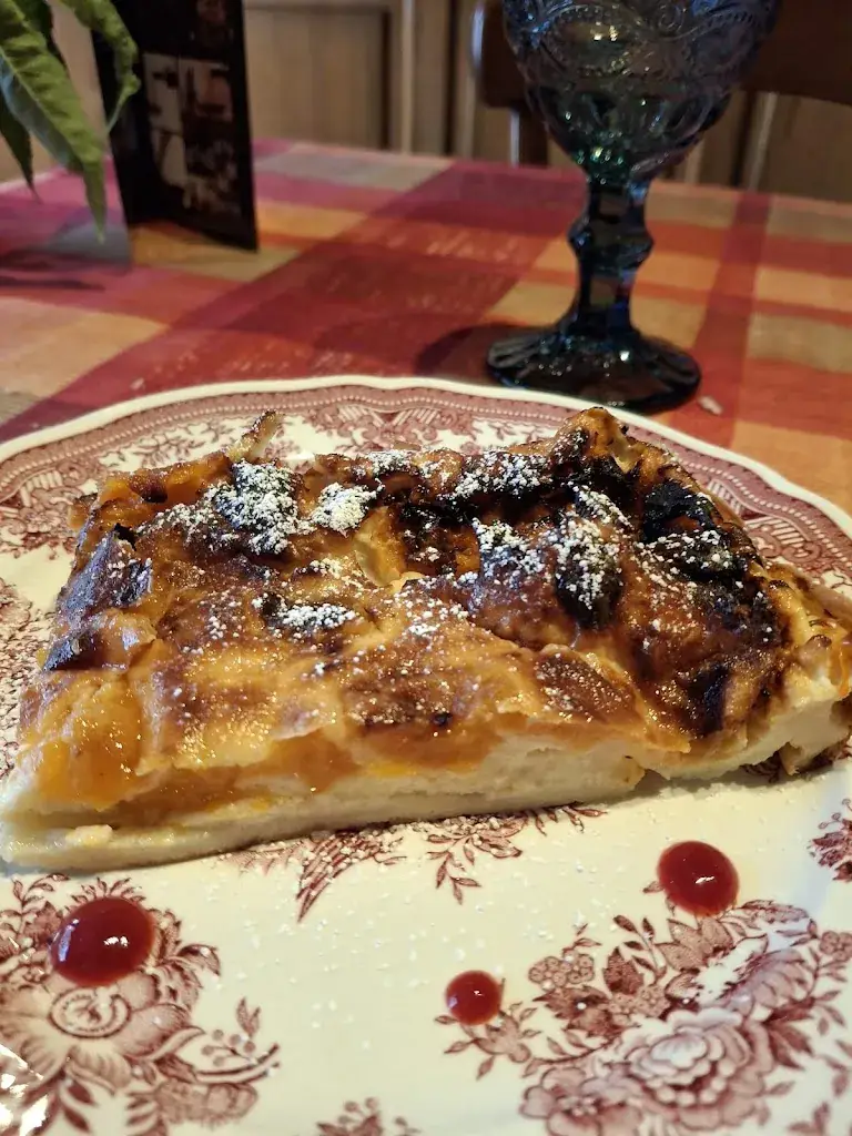 Julien Arnaud_Chez Françoise_Meymac_review