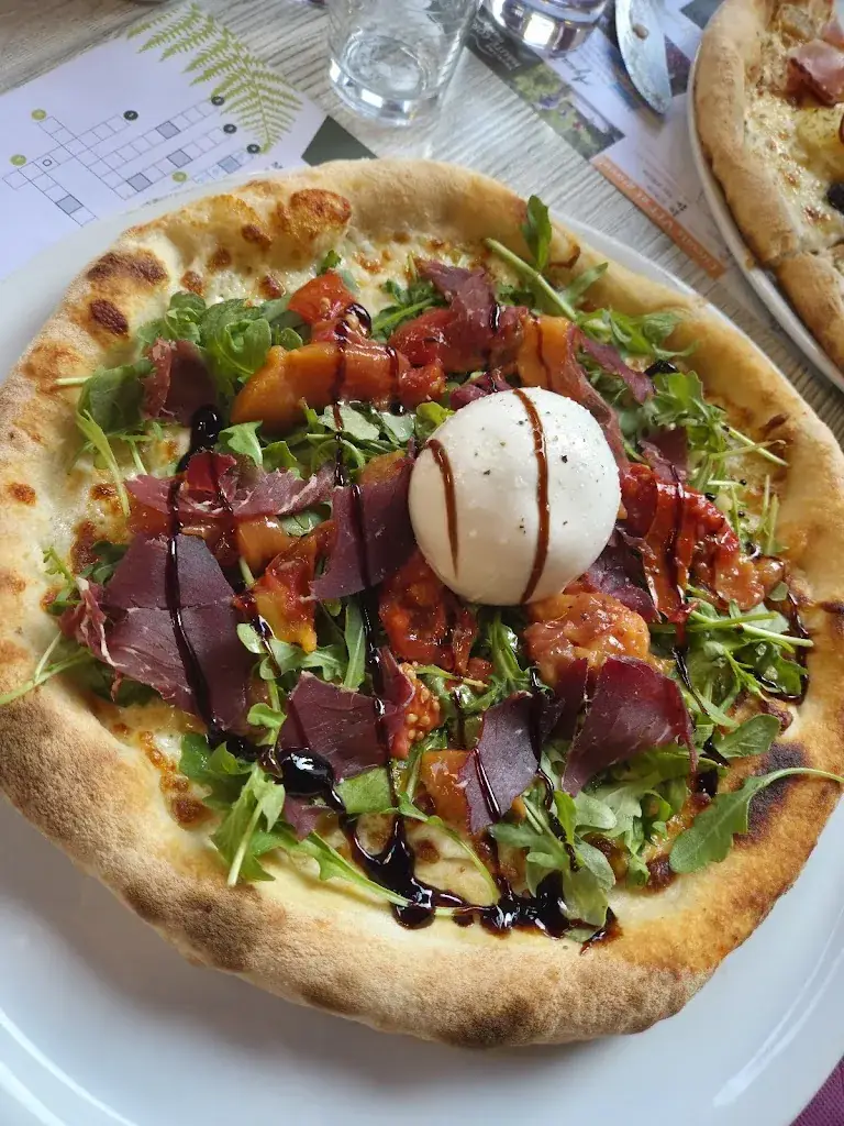 T Ros_La Gondole_Meymac_review