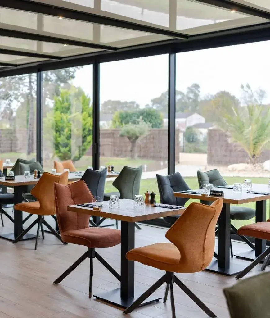 RESTAURANT LE DOMAINE DU VIEUX PORCHE restaurant in Mignaloux-Beauvoir