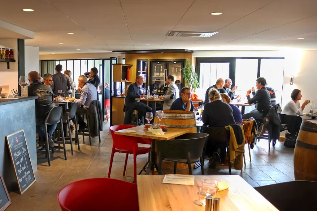 Cave restaurant Le Bateau Ivre_Migné-Auxances_slider_image_3