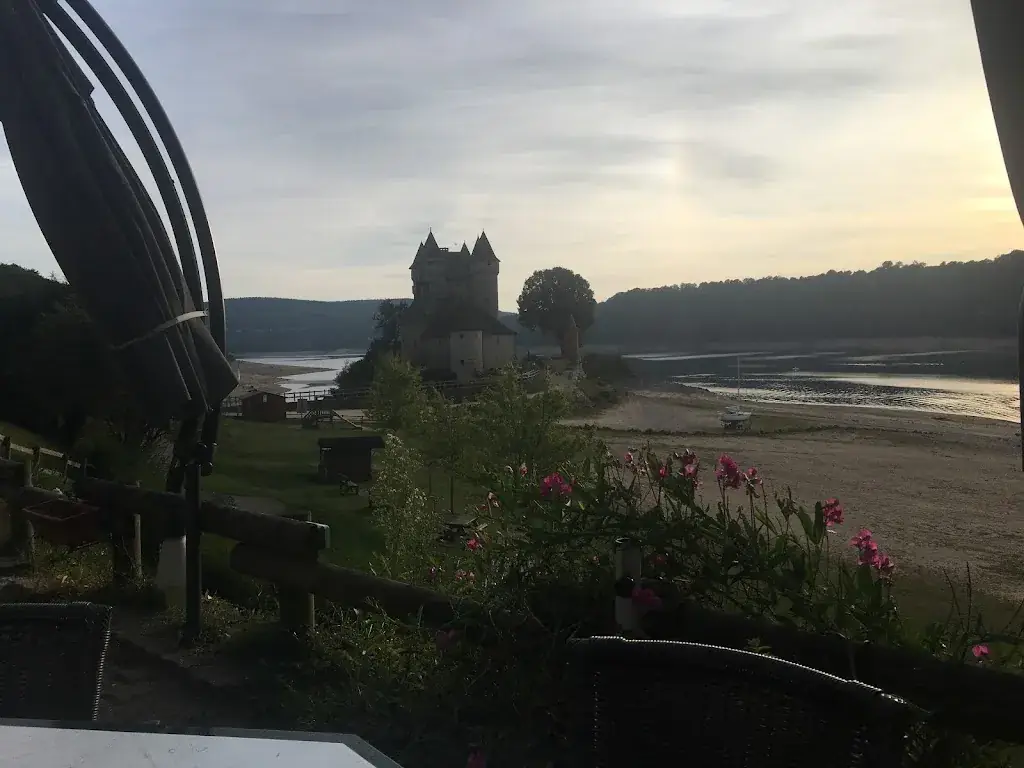 Jonas Haezebrouck_Relais Valcastel_Lanobre_review