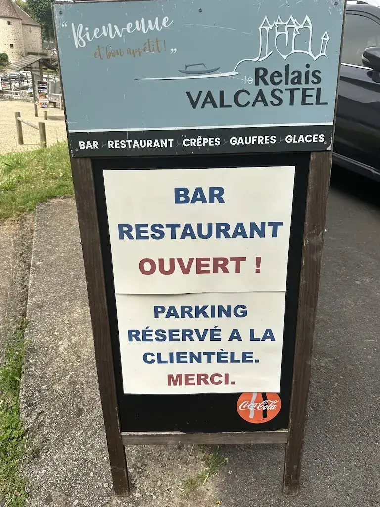 Robert Wicks_Relais Valcastel_Lanobre_review