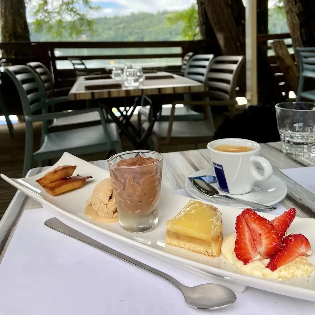 Relais Valcastel_Lanobre_slider_image_3