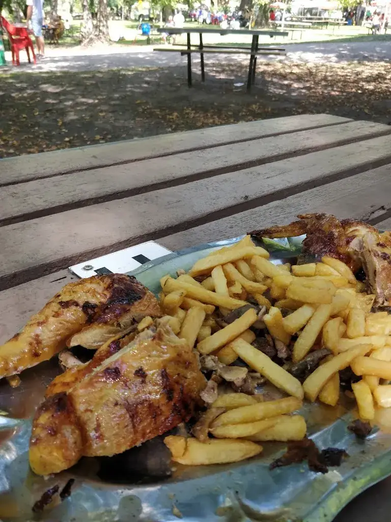 Heather Shuker_Rôtisserie Du Val De L'eyre_Mios_review