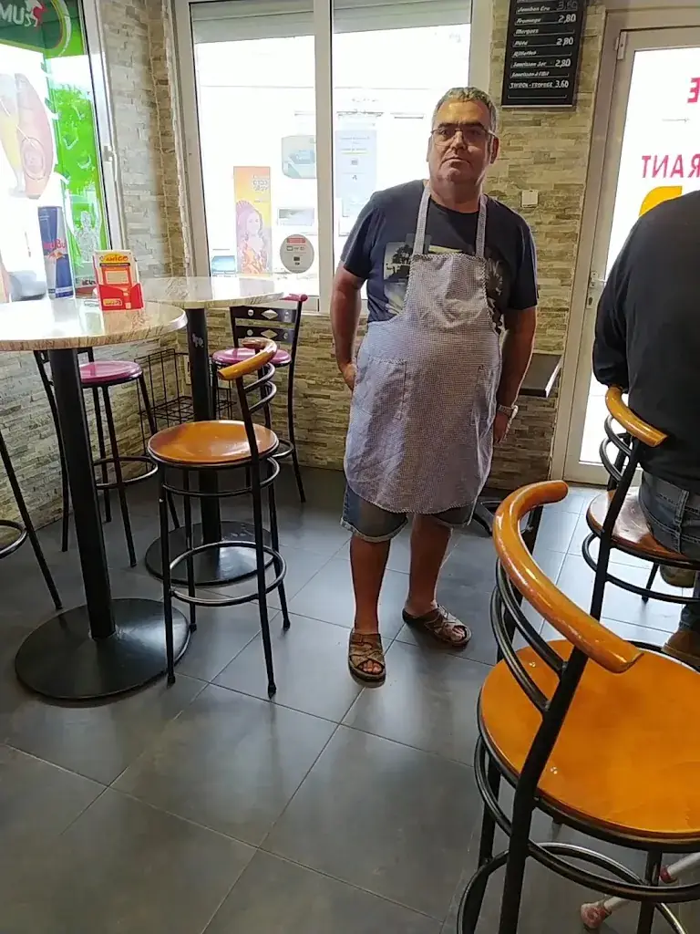 Au Rendez Vous des Amis_Mios_slider_image_2