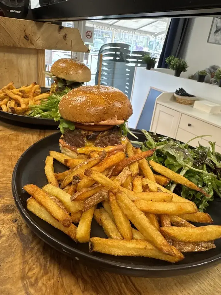 O'717_Mirambeau_slider_image_2