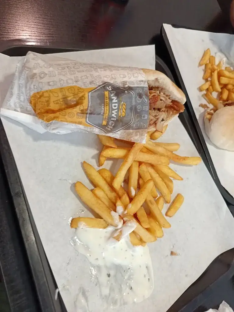 Benjamin Matho_New Delice_Melle_review