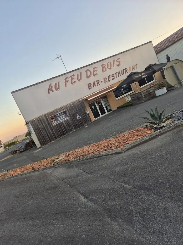 Jesse Lerouget_Au Feu de Bois_Chouppes_review