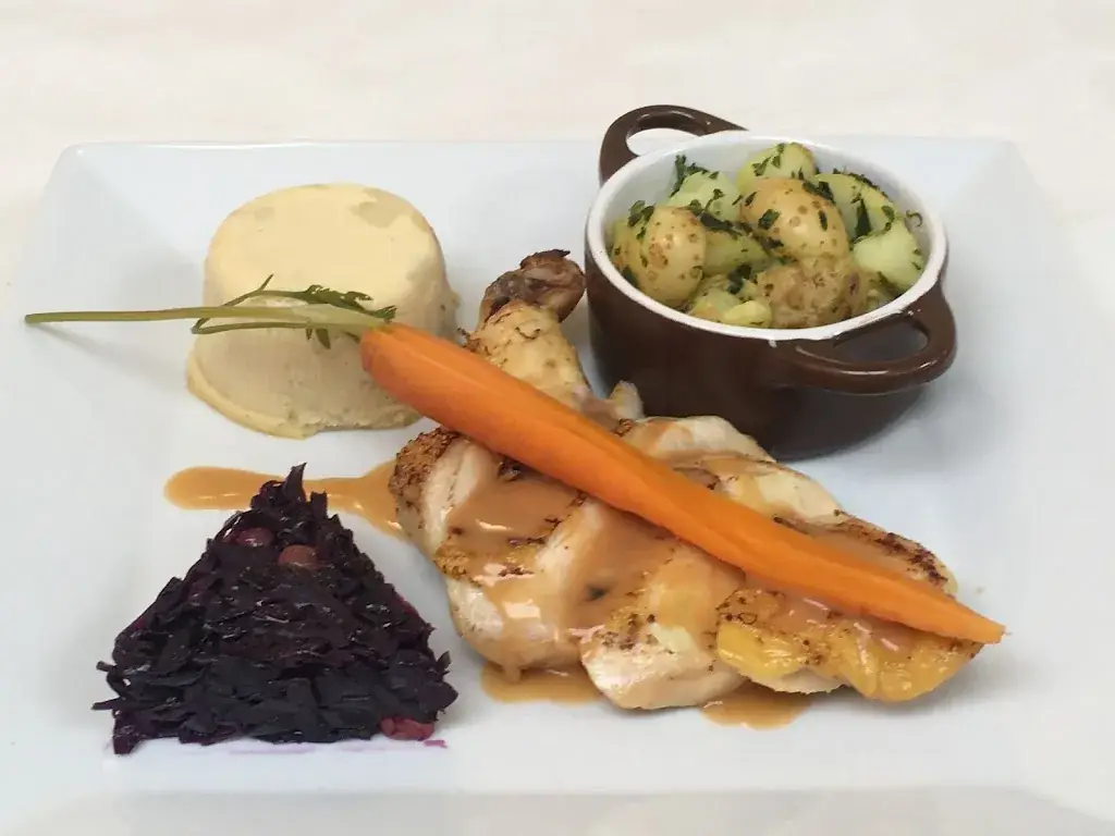 La Tour d'Abain_Thurageau_slider_image_2