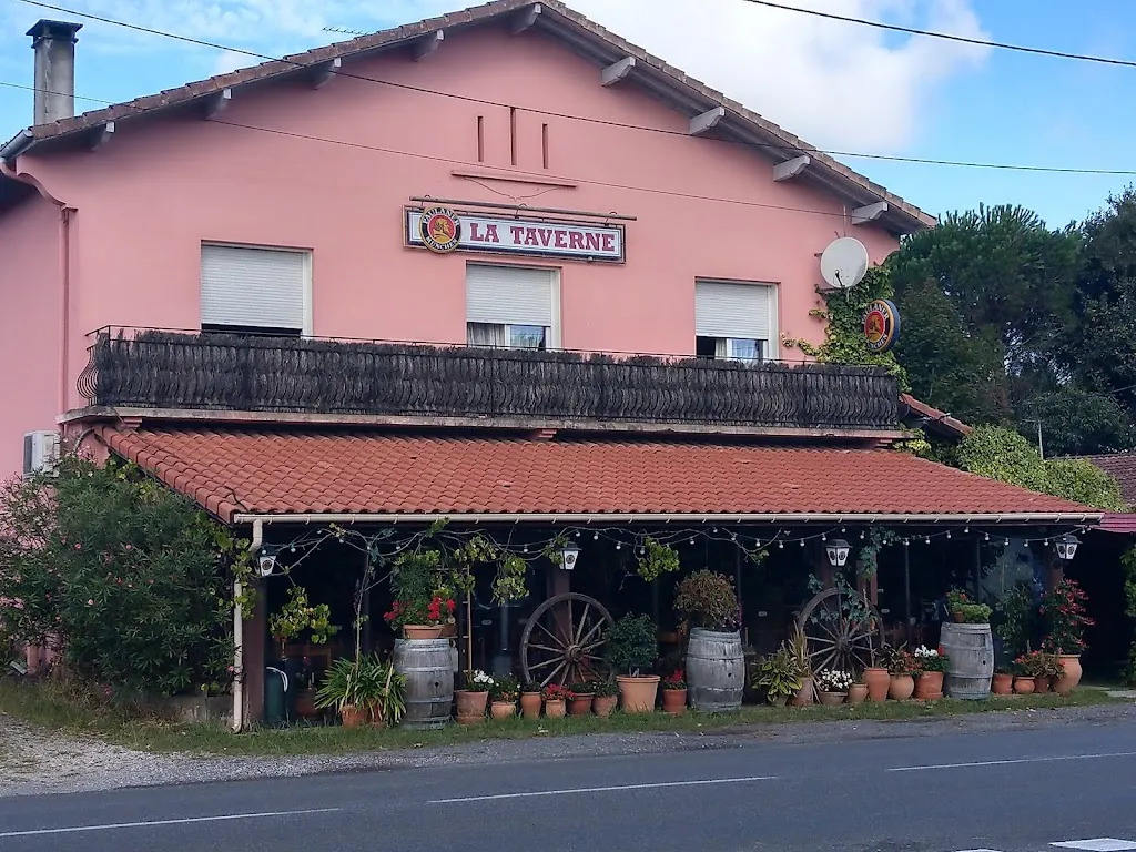 Patricia LAURE_La Taverne_Mimizan_recensione