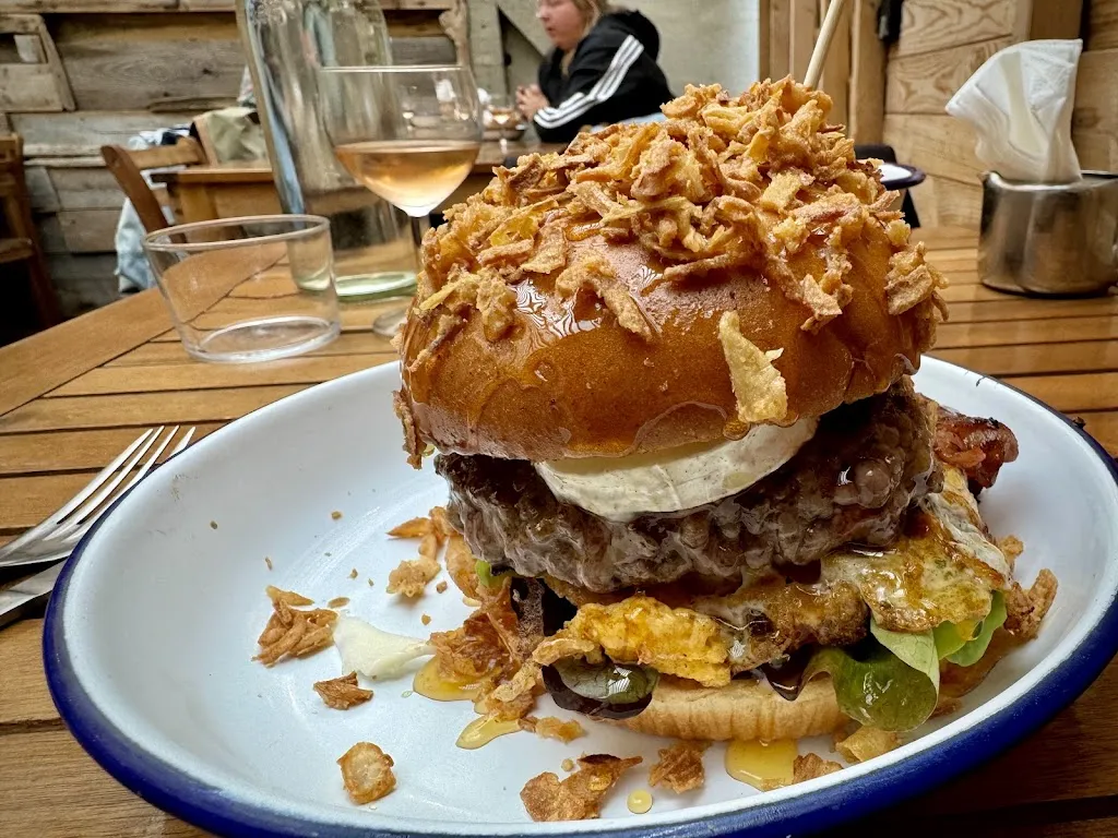 Alexander M_The Meltin' Pot_Mimizan_review