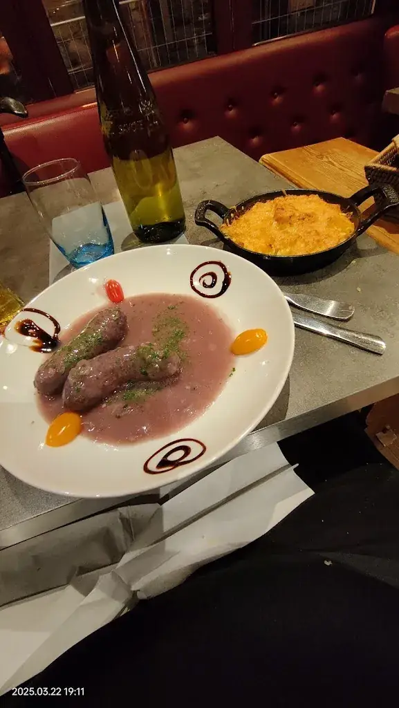 Tim King_Ramoneur Savoyard_Annecy_review