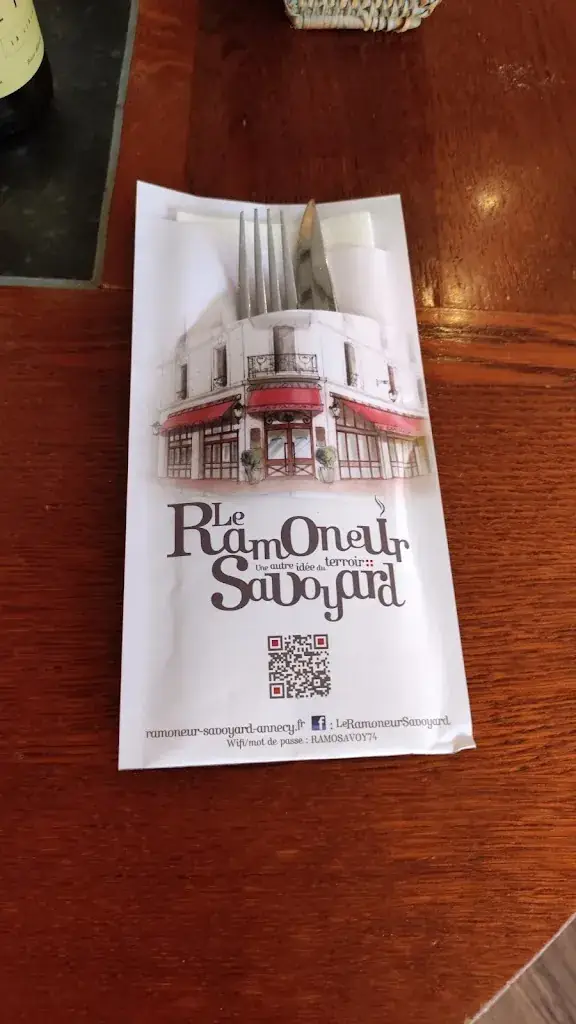 cdtz82_Ramoneur Savoyard_Annecy_review