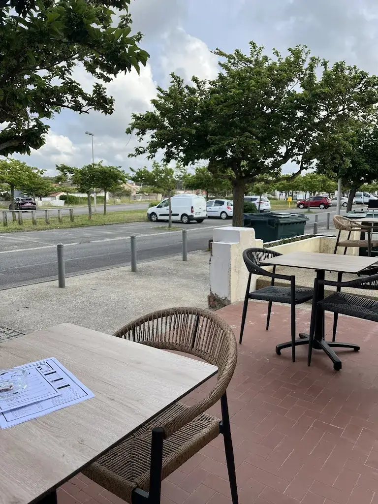 PAVILLON NOIR X TAVERN restaurant in Mimizan