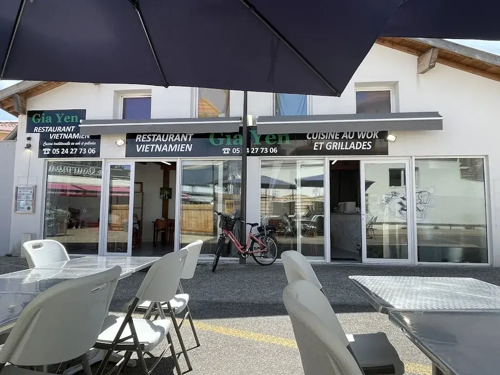 GIA YEN_Mimizan_slider_image_1