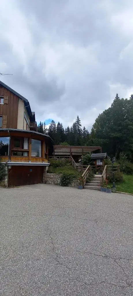 Robin Welch_Auberge de la Croix Perrin_Lans-en-Vercors_review