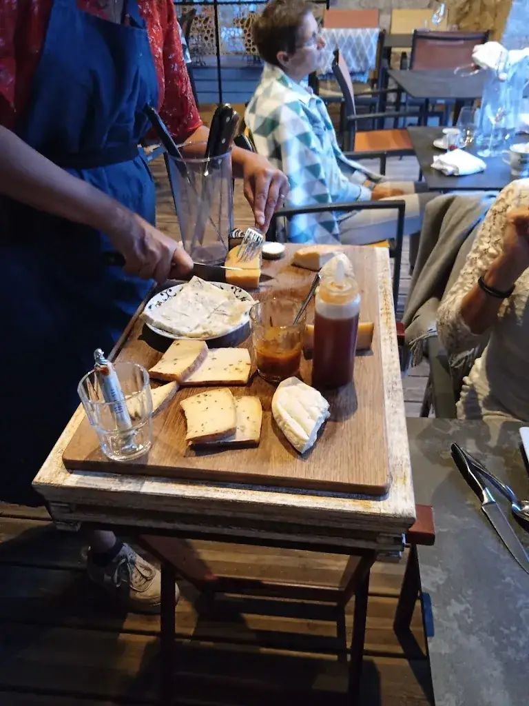 Paul Bradford_Restaurant L'effet Maison_Monflanquin_review