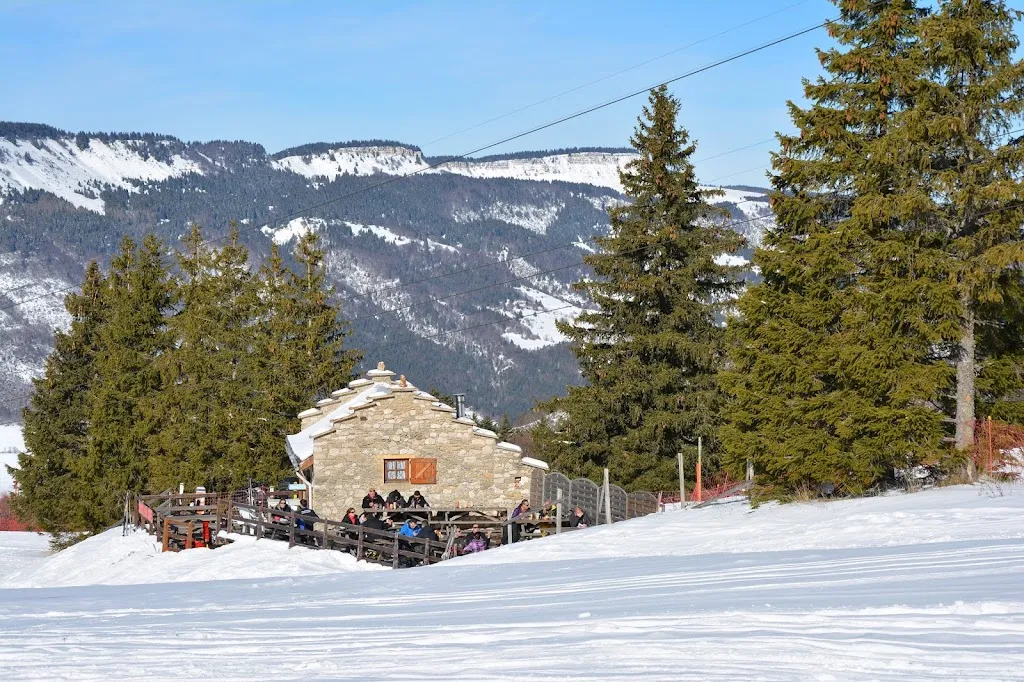 La Cabane des Jassinets_Lans-en-Vercors_slider_image_3