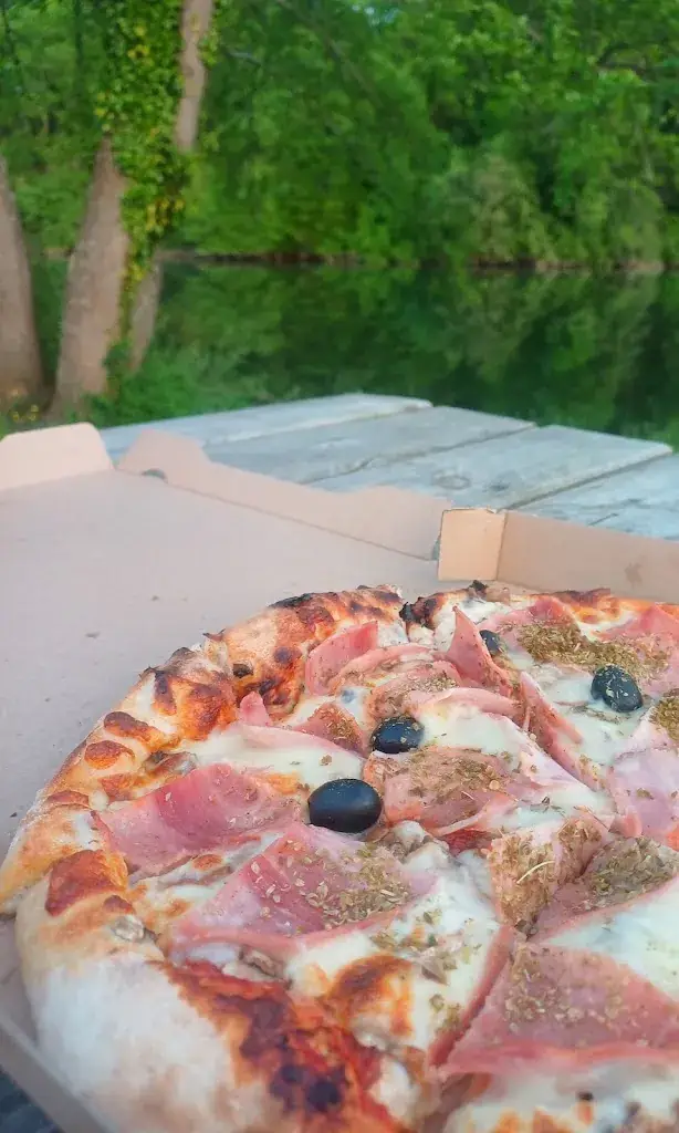 Julien Rougier_Emporium_Monsempron-Libos_review