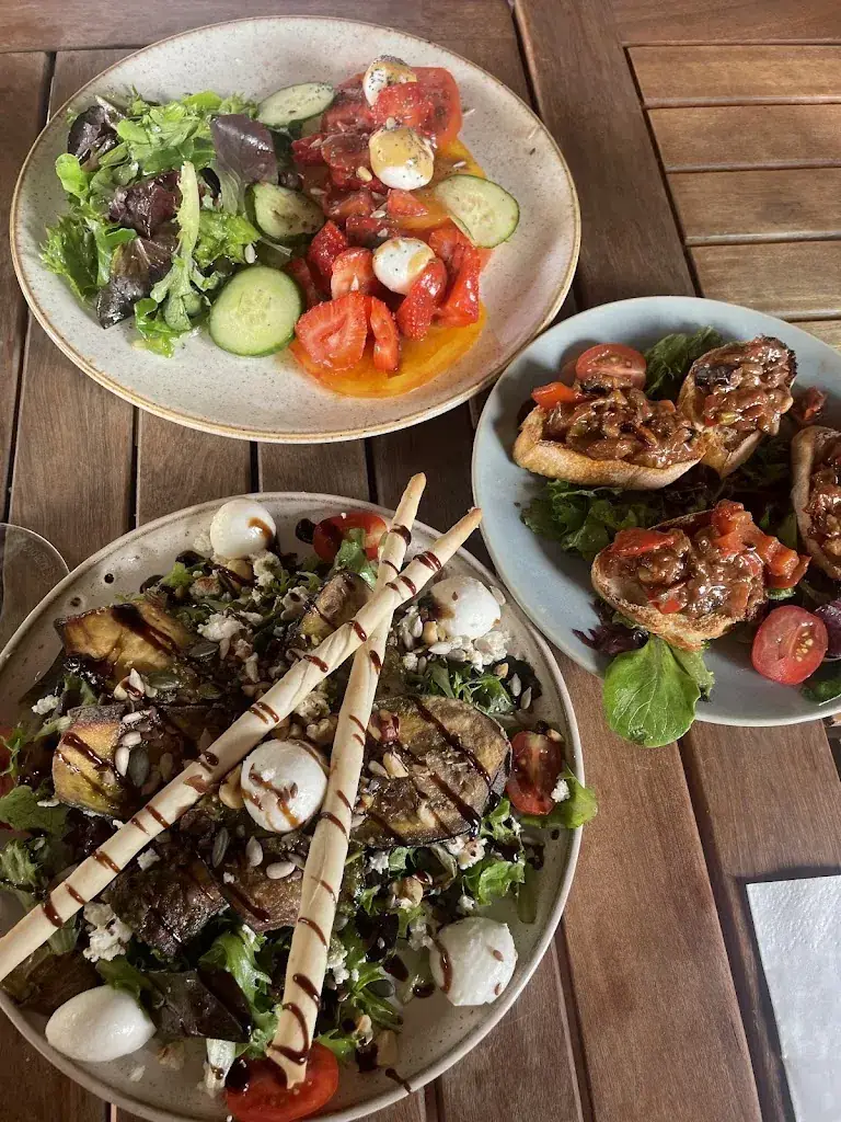 Ellie Power_Le Dolce_Monségur_review