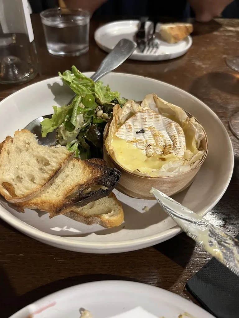 Howard Pullman_La Barrique et la Fillette_Monségur_review