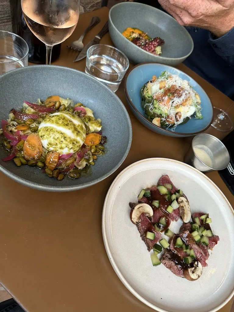 Colin Miles_La Barrique et la Fillette_Monségur_review