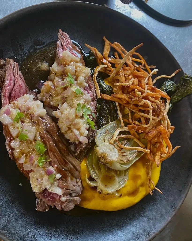 La Barrique et la Fillette_Monségur_slider_image_2