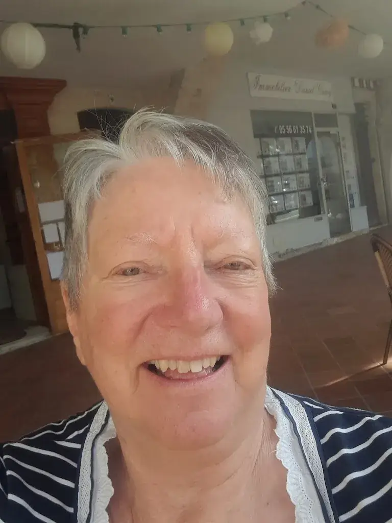 Sue Skey_Bar le Monsèg' chambres d'hotes 65€/nuit_Monségur_review