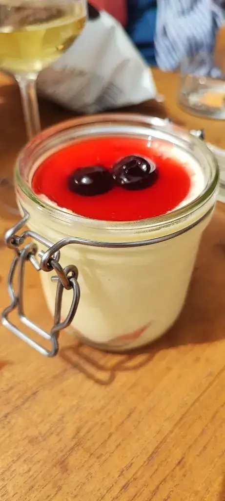 Eric Pelligrini_L'épicerie centrale de Monségur_Monségur_review