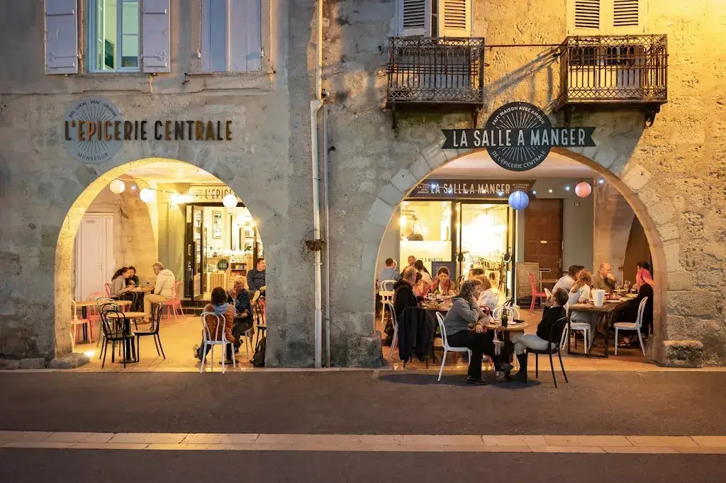 L'épicerie centrale de Monségur restaurant in Monségur