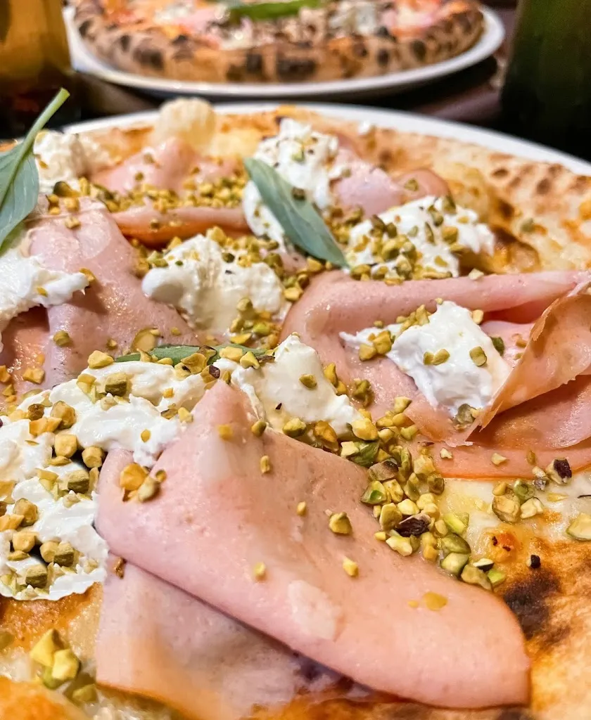 Trattoria Peppe_Mont-de-Marsan_slider_image_3