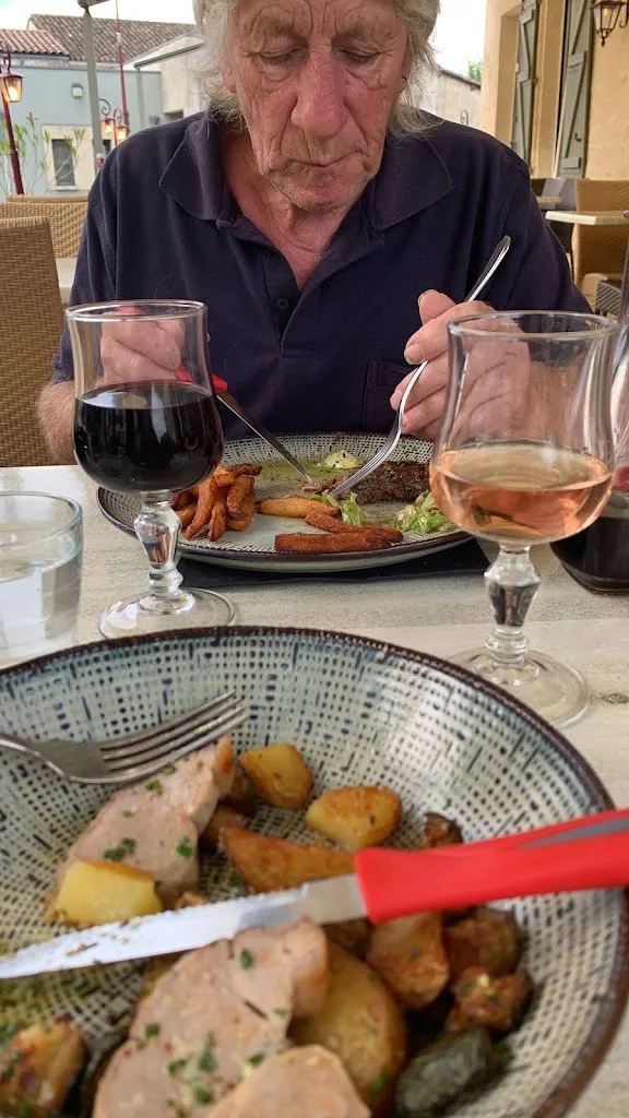 Trudi Higgins_La Petite France_Montpeyroux_review