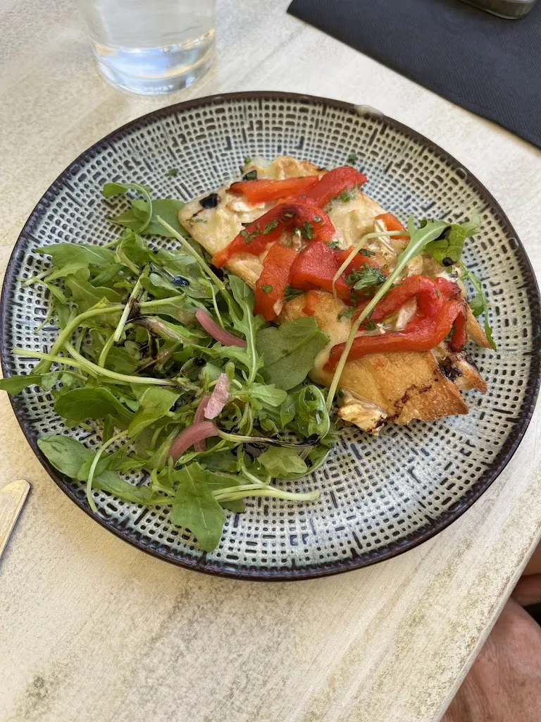 Lieze Verhaeghe_La Petite France_Montpeyroux_review