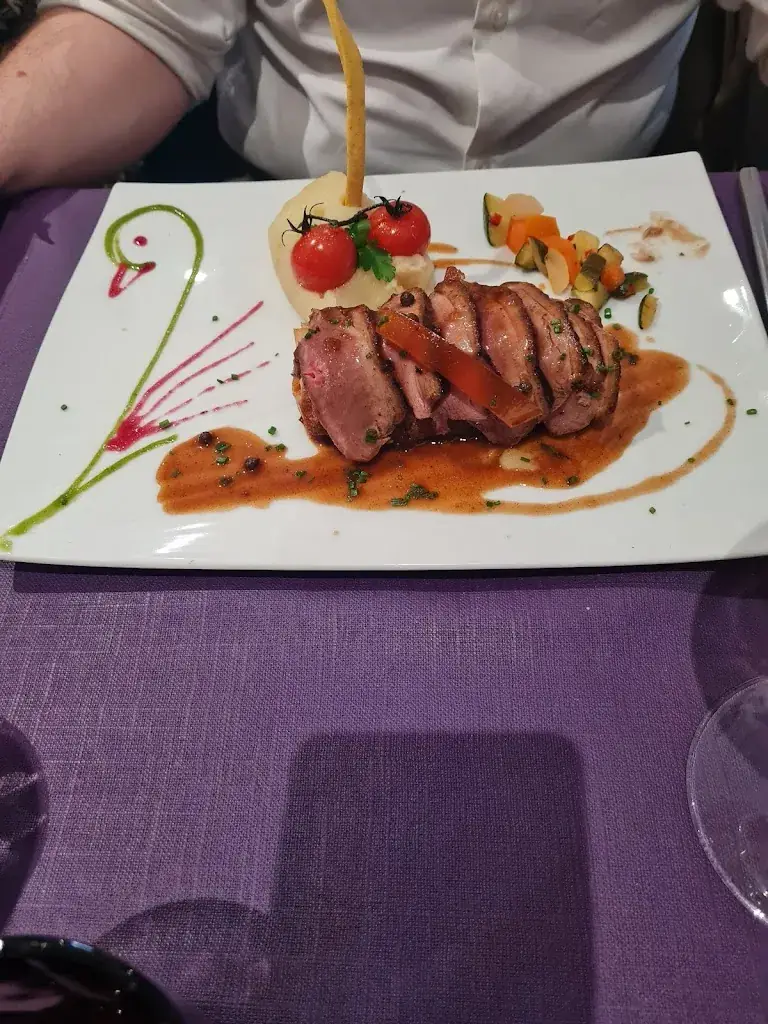 Menü_Bucket's Auberge Inn_Montazeau_Bild_8