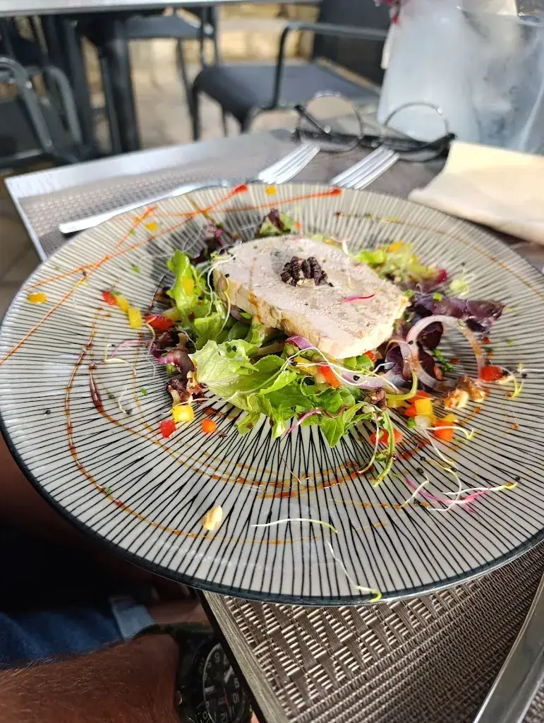 Bucket's Auberge Inn_Montazeau_slider_image_3