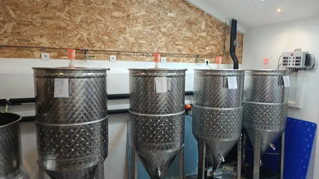 Ralf Arnert_Microbrasserie La Pinada_Montcaret_recensione