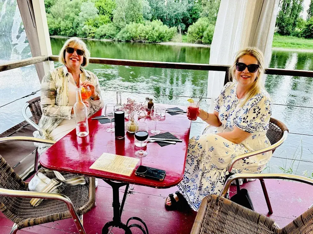 Susie Bird_Palma Nova_Pessac-sur-Dordogne_Bewertung