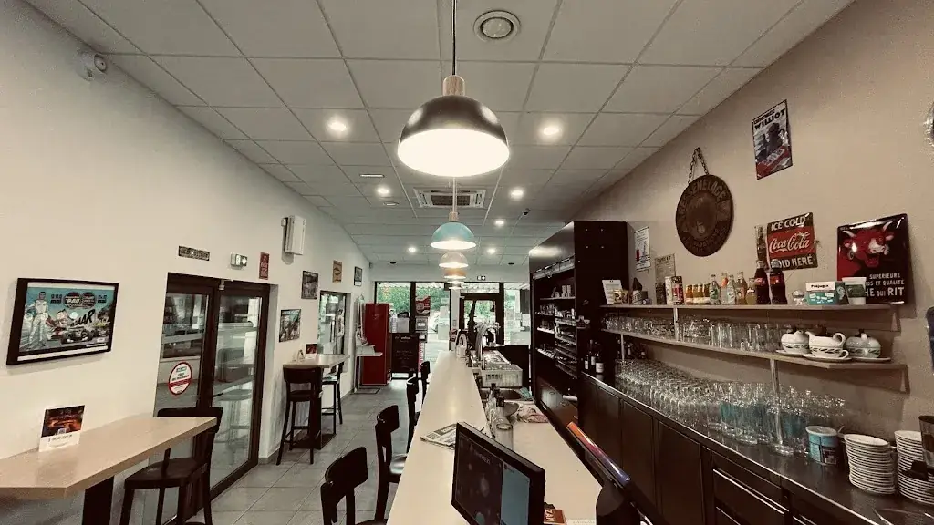 Bar/restaurant/tabac Le Mont-Ardon ristorante a Montardon