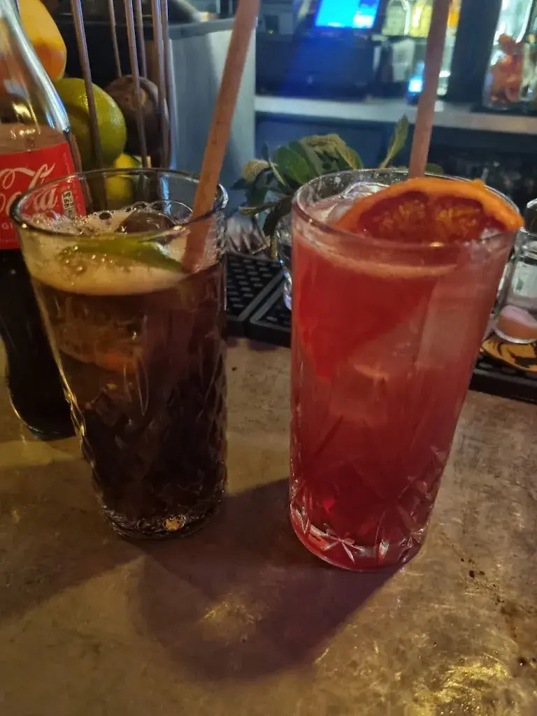 Emily Lowth_Le Grenier - Bar & Restaurant - La Clusaz_Clusaz_review