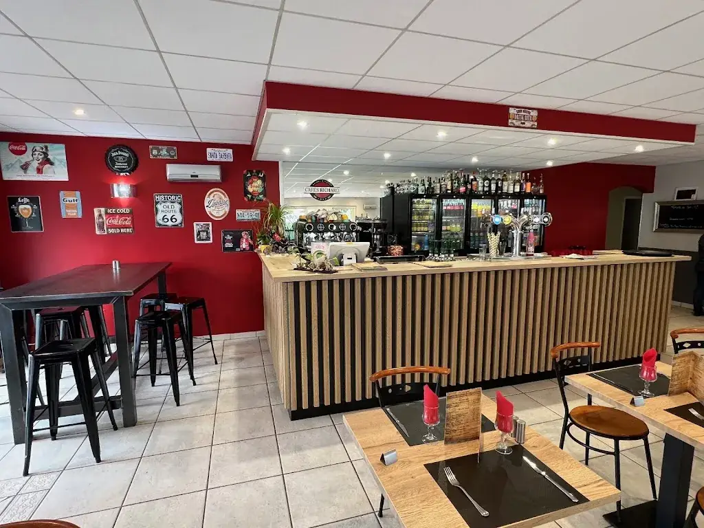 Tutti pizz restaurant à Serres-Castet