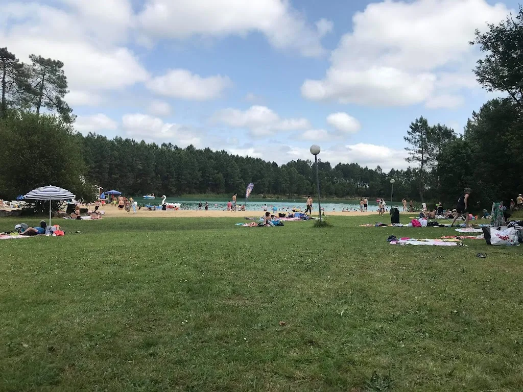 Krisztian Horvath_Beauvallon Beach_Montguyon_review