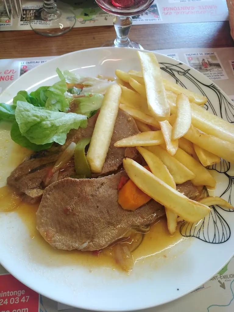 Café de la Paix_Montlieu-la-Garde_slider_image_2