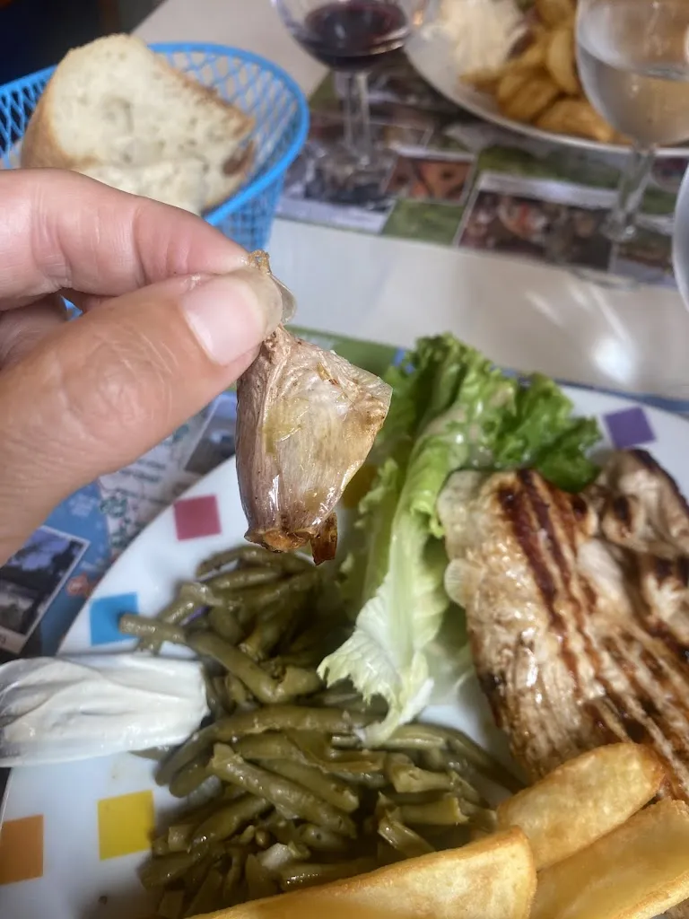 Café de la Paix_Montlieu-la-Garde_slider_image_3