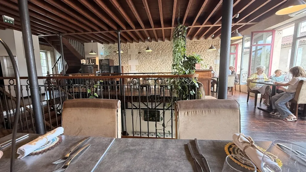 Restaurant Cave La Quincaillerie_Montendre_slider_image_3