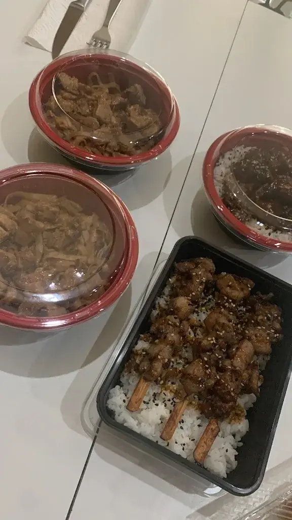 Emi_ly_Saigon ngo. Plats asiatiques a emporter_Montendre_review