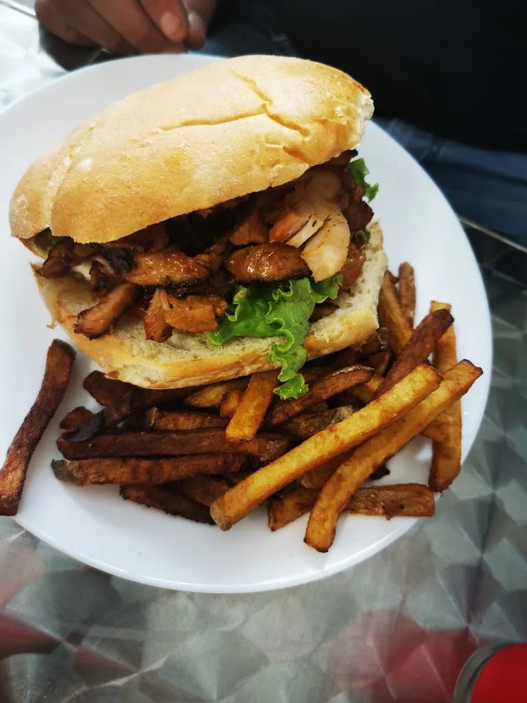 Menu_LE YAMI ( kebab, pizza, burger, plat maison) ,montendre_Montendre_immagine_9