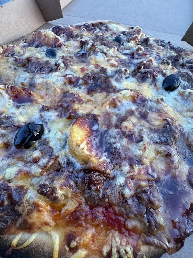 Kepa Amantegi Urquijo_LA PIZZERIA_Montussan_review